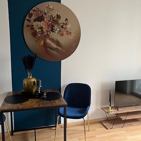 Apartment Mit Guten Anbindungen Maagdenburg Buitenkant foto