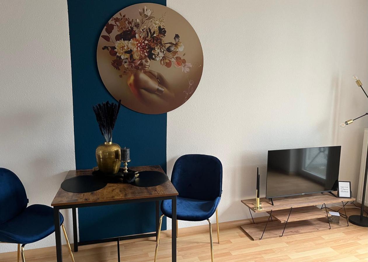 Apartment Mit Guten Anbindungen Maagdenburg Buitenkant foto